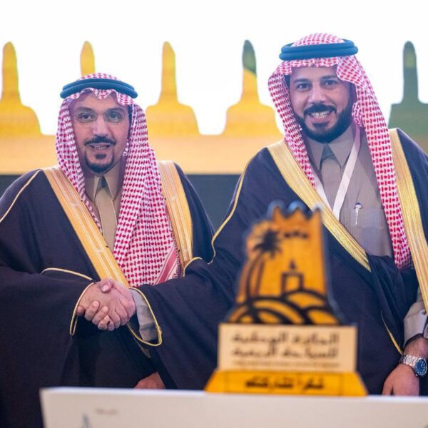 التكريم من صاحب السمو الملكي الأمير الدكتور‏فيصل بن مشعل بن سعود بن عبدالعزيز